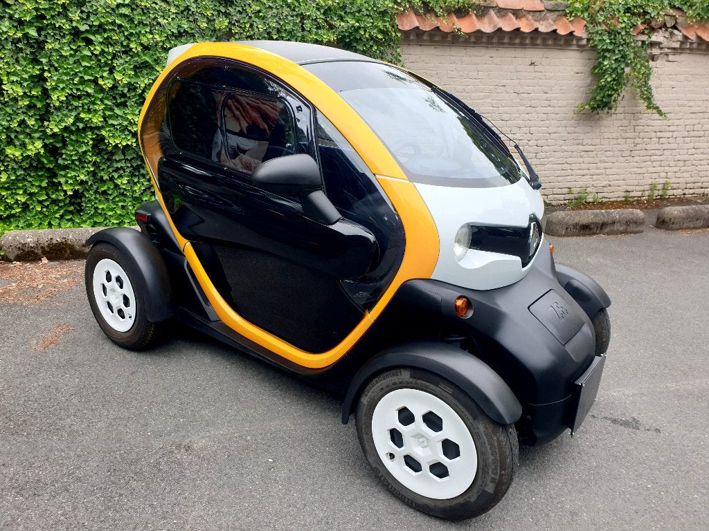 Renault twizzy, Autos, Renault, Particulier, Twizy, Airbags, Alarme, Bluetooth, Entretenue par le concessionnaire, Carnet d'entretien