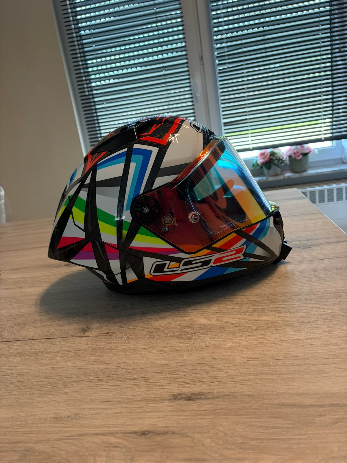 Motorhelm LS2 thunder carbon gp aero maat L, Ophalen, L