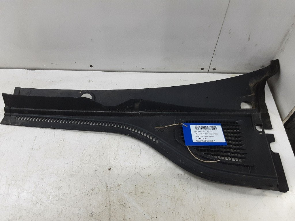 SIERLIJSTEN VOORRUIT Volkswagen Golf VIII (CD1) (01-2019/-), Gebruikt, Mevr. I. Hauben, Rue de l'Espoir 34 34
4030  GRIVEGNÉE, BE