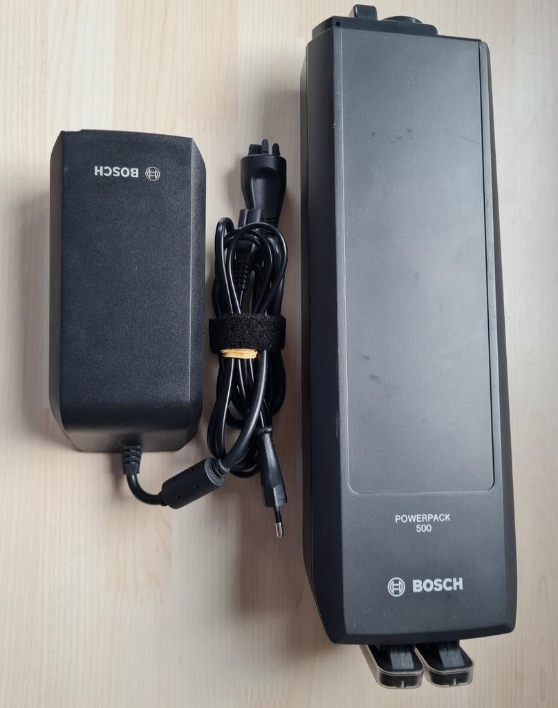 Chargeur et batterie Bosch 500Wh, Vélos & Vélomoteurs, Accessoires vélo | Batteries de vélo, Enlèvement