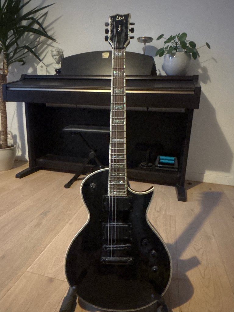 ESP LTD EC-1000 Deluxe, Musique & Instruments, Enlèvement, Comme neuf, Solid body, Autres marques