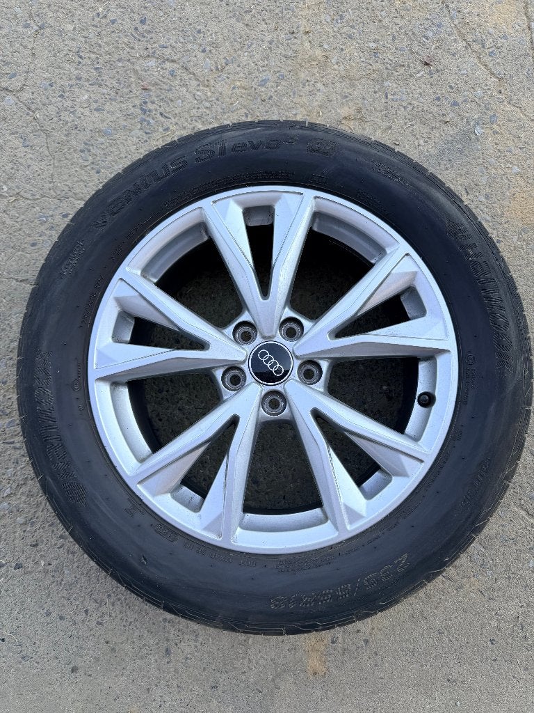 4 Pneus été + 4 Jantes Aluminium Audi Q3 2025, Enlèvement, Comme neuf