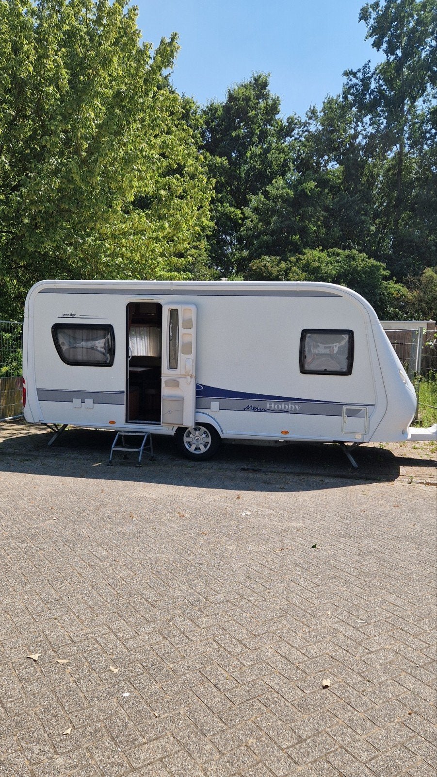 Hobby prestige Type 495, Caravanes & Camping, Caravanes, Particulier, jusqu'à 4, Banquette en rond, Hobby, Grand lit, 5 à 6 mètres