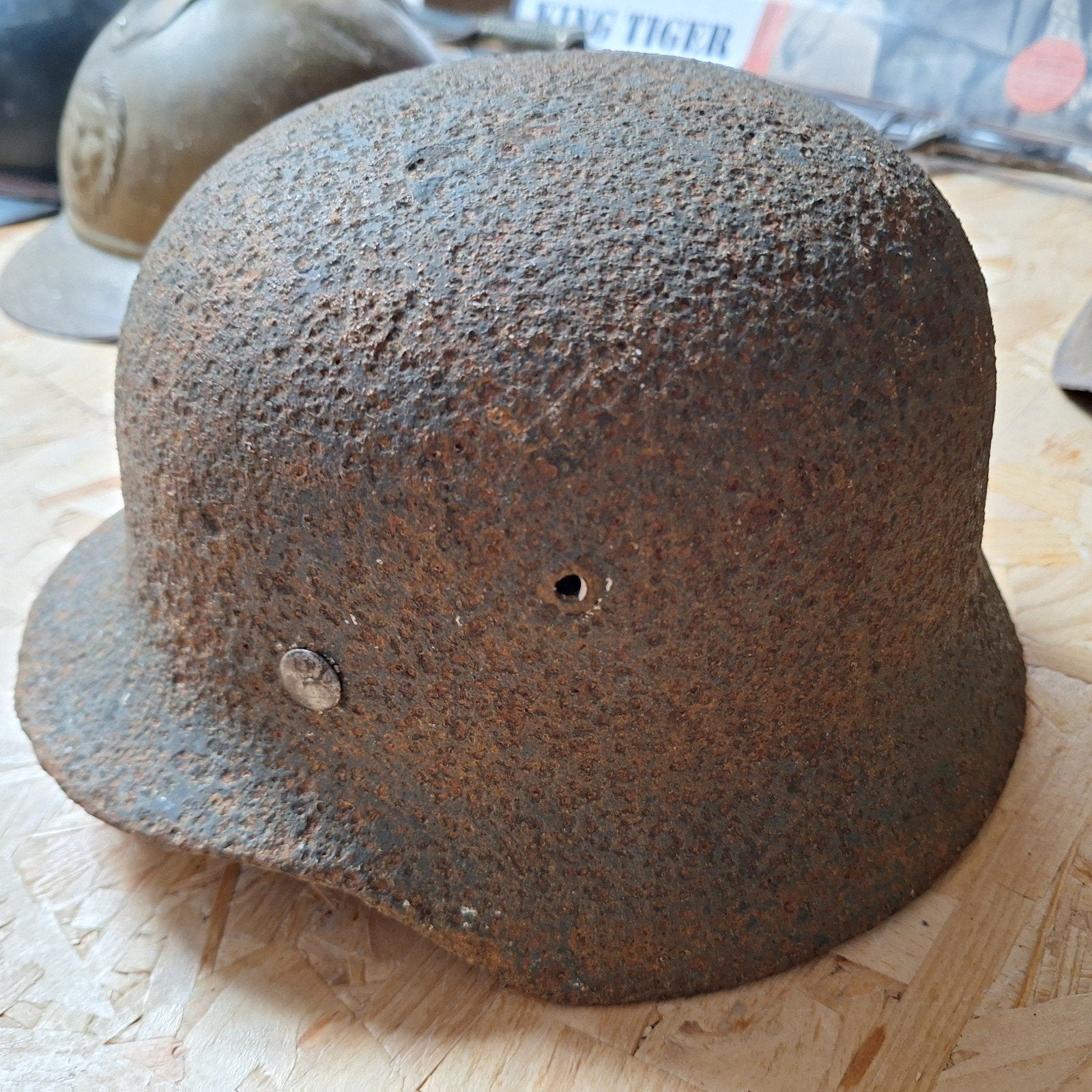 Coque casque allemand modele 35 WW2, Enlèvement ou Envoi, Armée de terre, Casque ou Béret