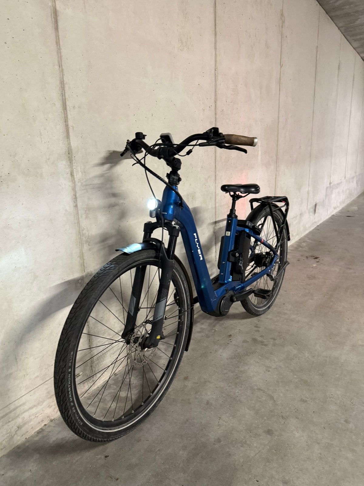 PREMIUM FLYER E-BIKE (RIEMAANDRIJVING), Zo goed als nieuw, Minder dan 47 cm, 50 km per accu of meer, Ophalen