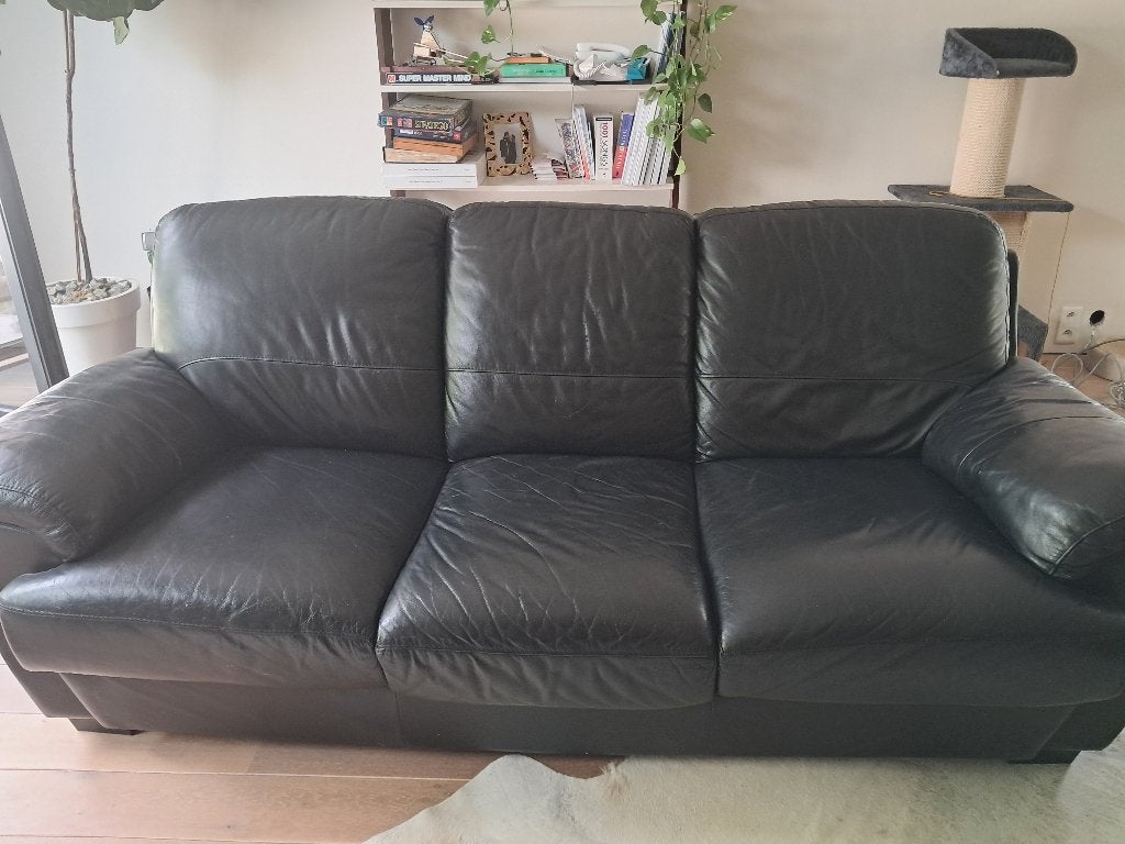 zwarte lederen 3pers zetel, Ophalen, Gebruikt, 150 tot 200 cm, Rechte bank