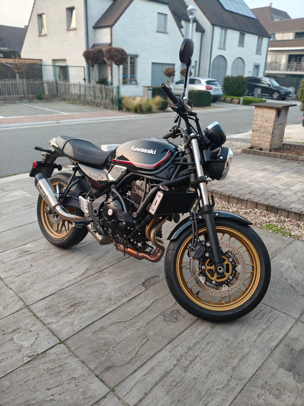 Kawasaki Z 650 RS, Occasion, Plus de 35 kW, Échappement sport, 2 cylindres