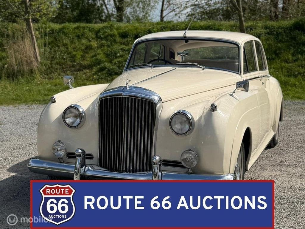 Bentley S1 Saloon | 1956 | Route 66 Auctions, Autos, Achat, Entreprise, Boîte manuelle, Autre carrosserie
