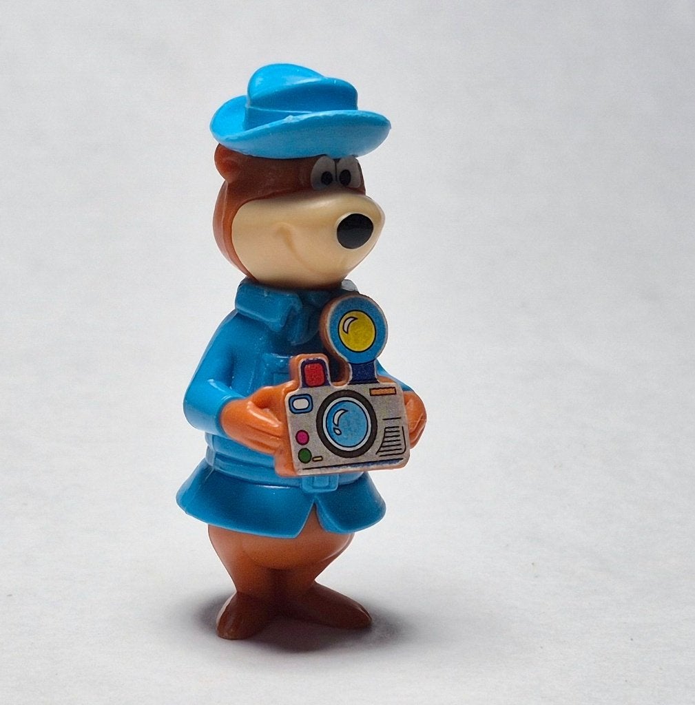 Yogi Bear Visite le parc 1995 K96 N 50 avec appareil photo, Collections, Enlèvement ou Envoi, Utilisé, Figurines