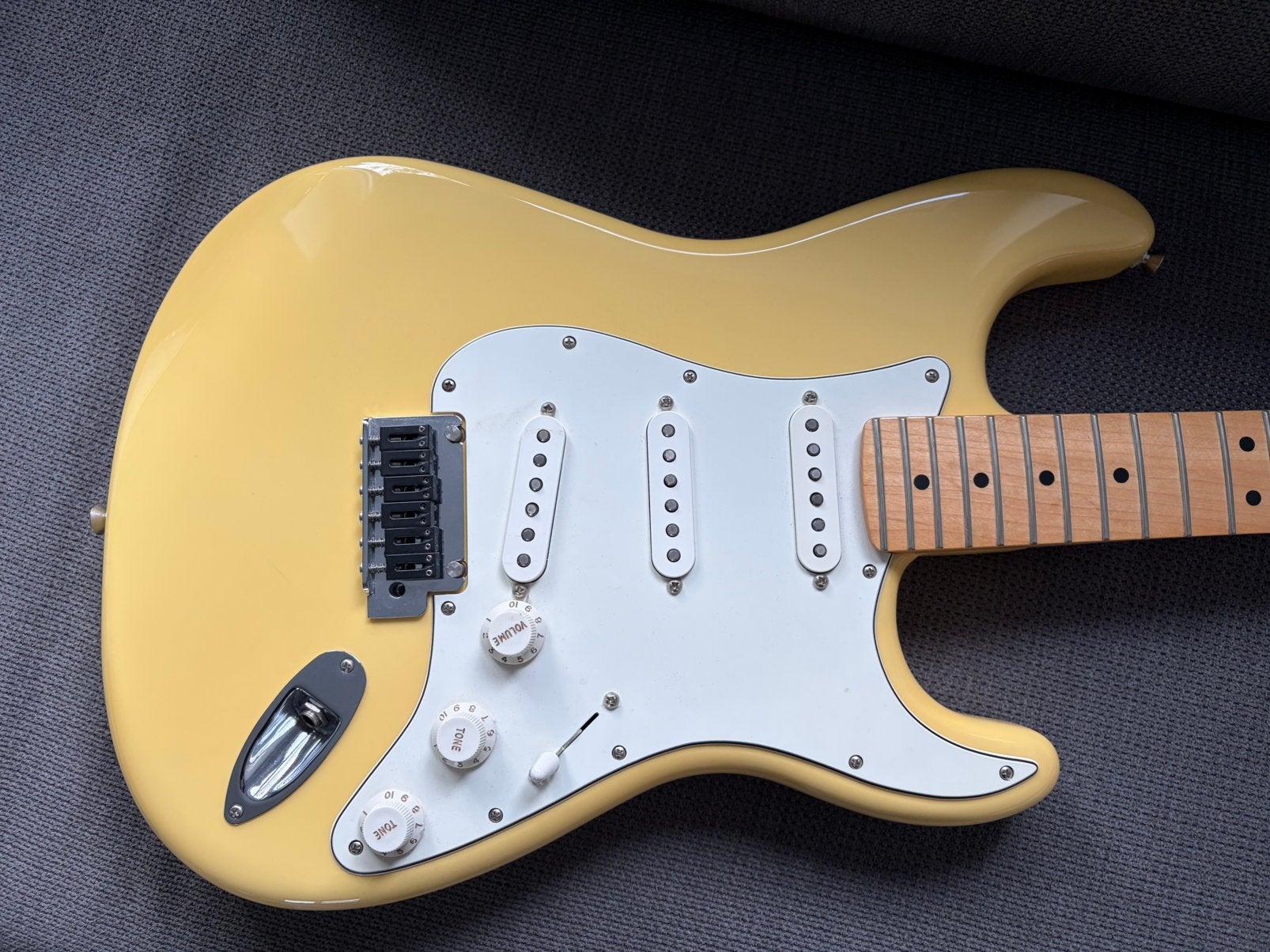 Fender Stratocaster (Manche endommagé), Enlèvement, Utilisé, Solid body, Fender