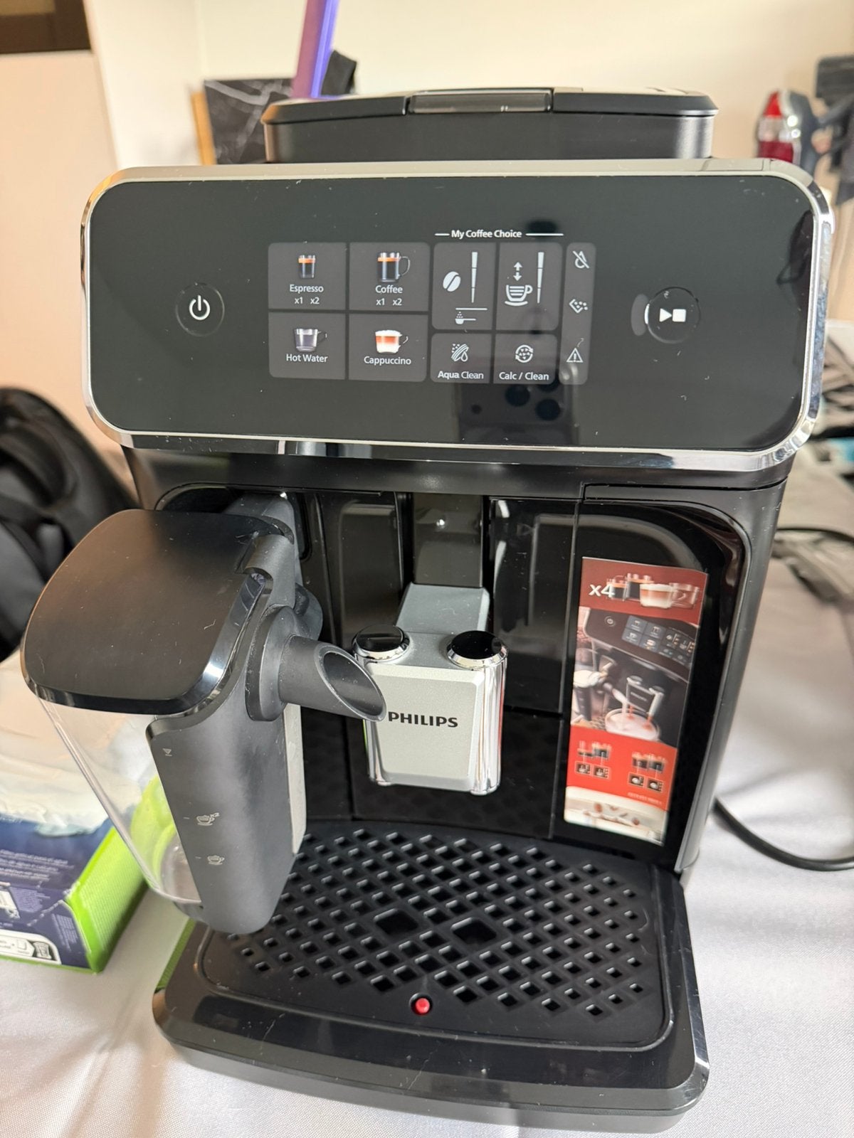Philips LatteGo 2200 EP2231/10 + extra, Electroménager, Réservoir d'eau amovible, Café moulu, Utilisé, Enlèvement