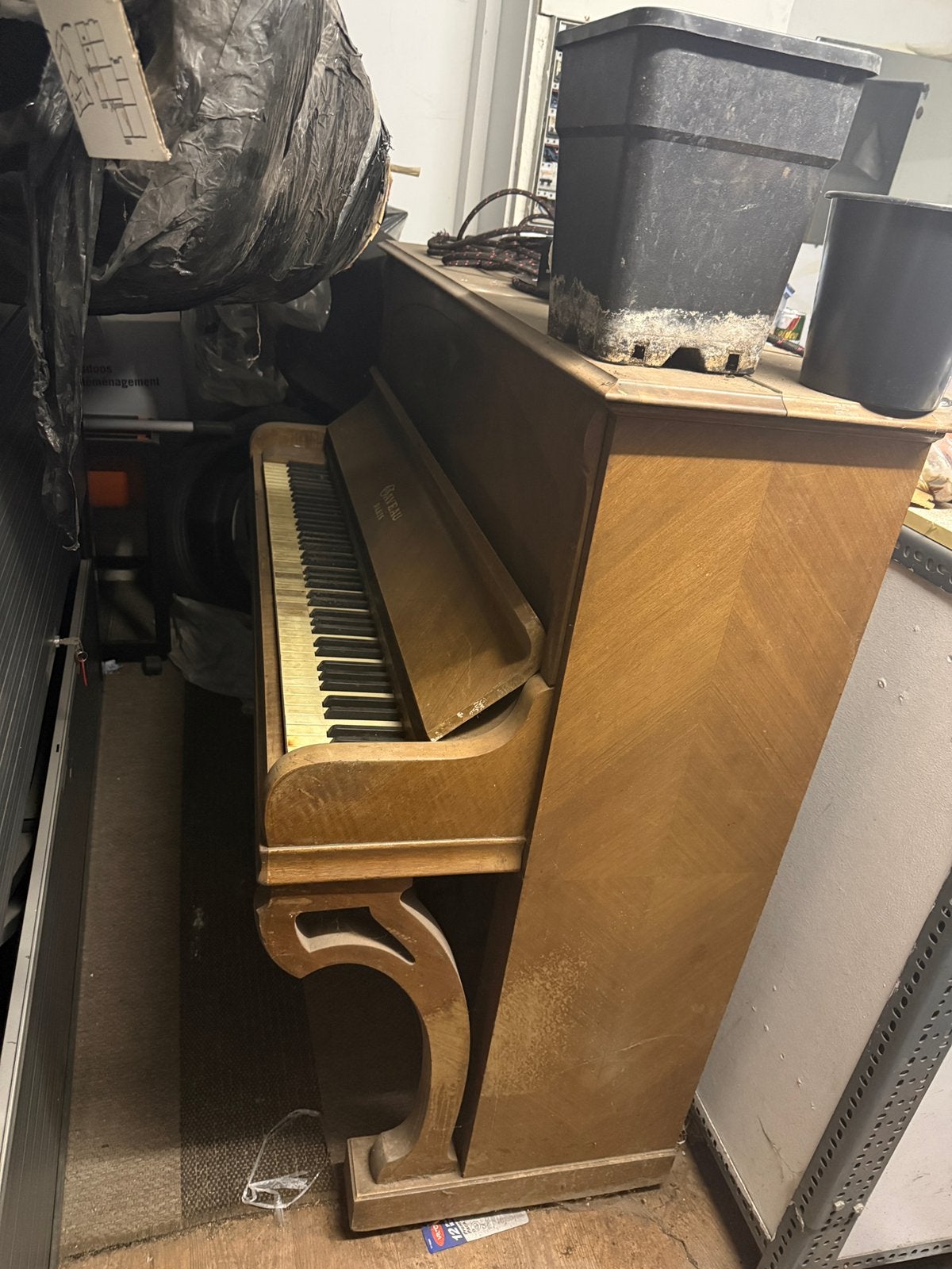 Piano in redelijk goede staat, Muziek en Instrumenten, Piano's, Ophalen, Bruin, Zo goed als nieuw, Piano