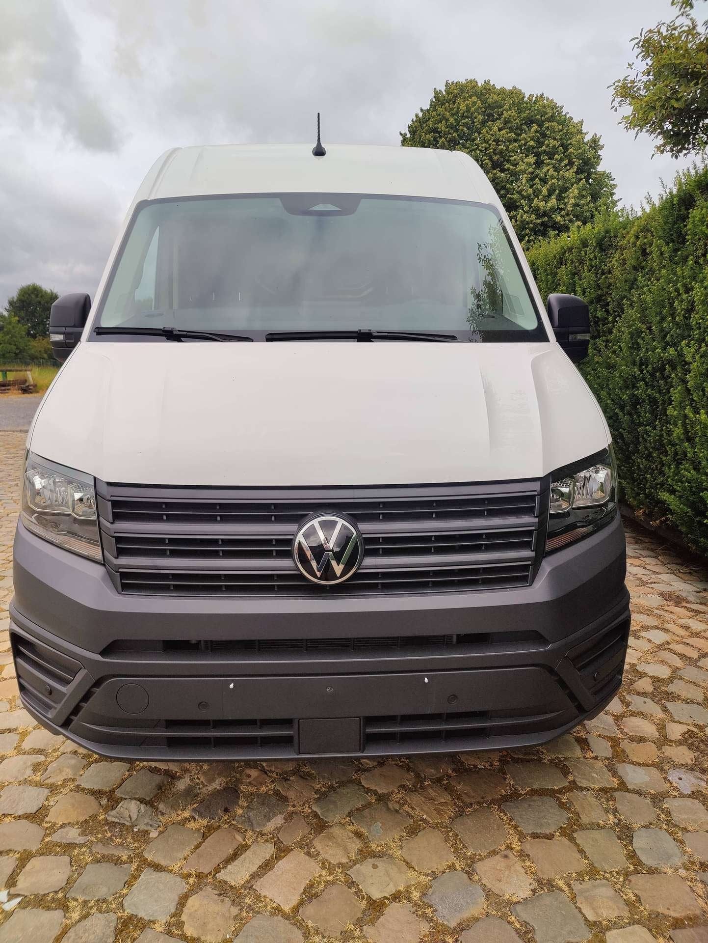 Volkswagen Crafter Crafter 2.0 CR TDi L3H3 (bj 2025), Voorwielaandrijving, Gebruikt, Zwart, 4 cilinders