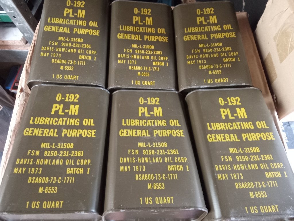 24 bidons huile lubrifiants pour armes ou pièce mécanique, Collections, Enlèvement