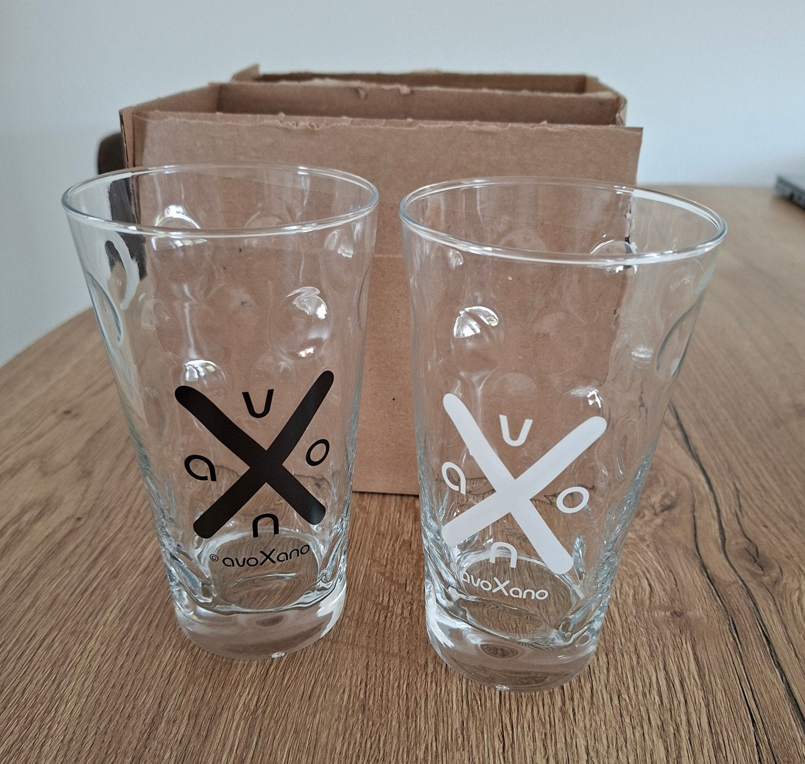 2 grote glazen AvoXano, Ophalen
