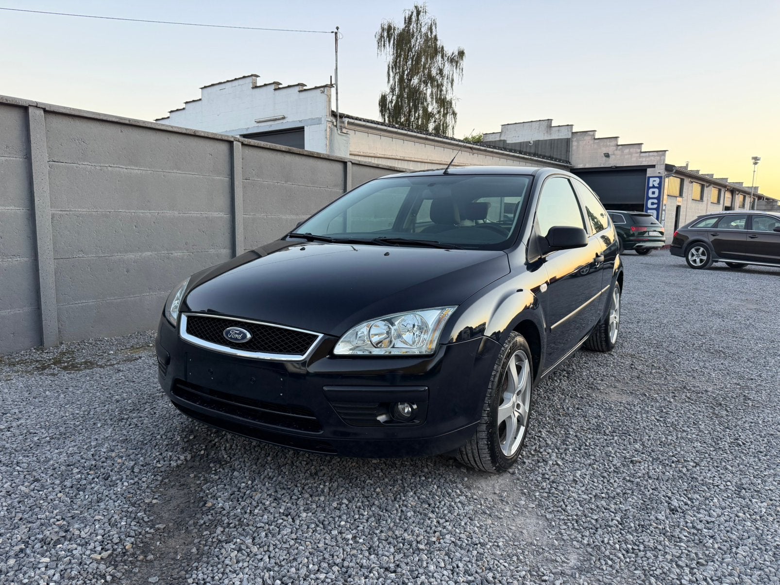 FORD FOCUS *BENZINE*AIRCO*CARPLAY, Auto's, Stof, Zwart, 4 cilinders, Blauw
