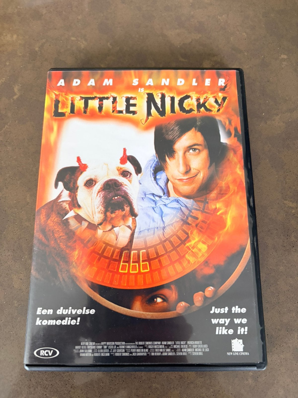 DVD Little Nicky (Adam Sandler), CD & DVD, DVD | Comédie, À partir de 9 ans, Enlèvement ou Envoi, Comme neuf, Comédie d'action