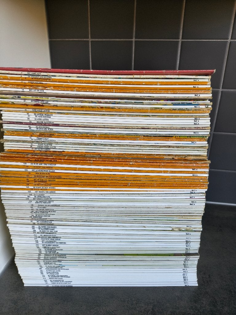 Strips Jommeke (87 stuks), Boeken, Europa, Jef Nys., Meerdere comics, Ophalen