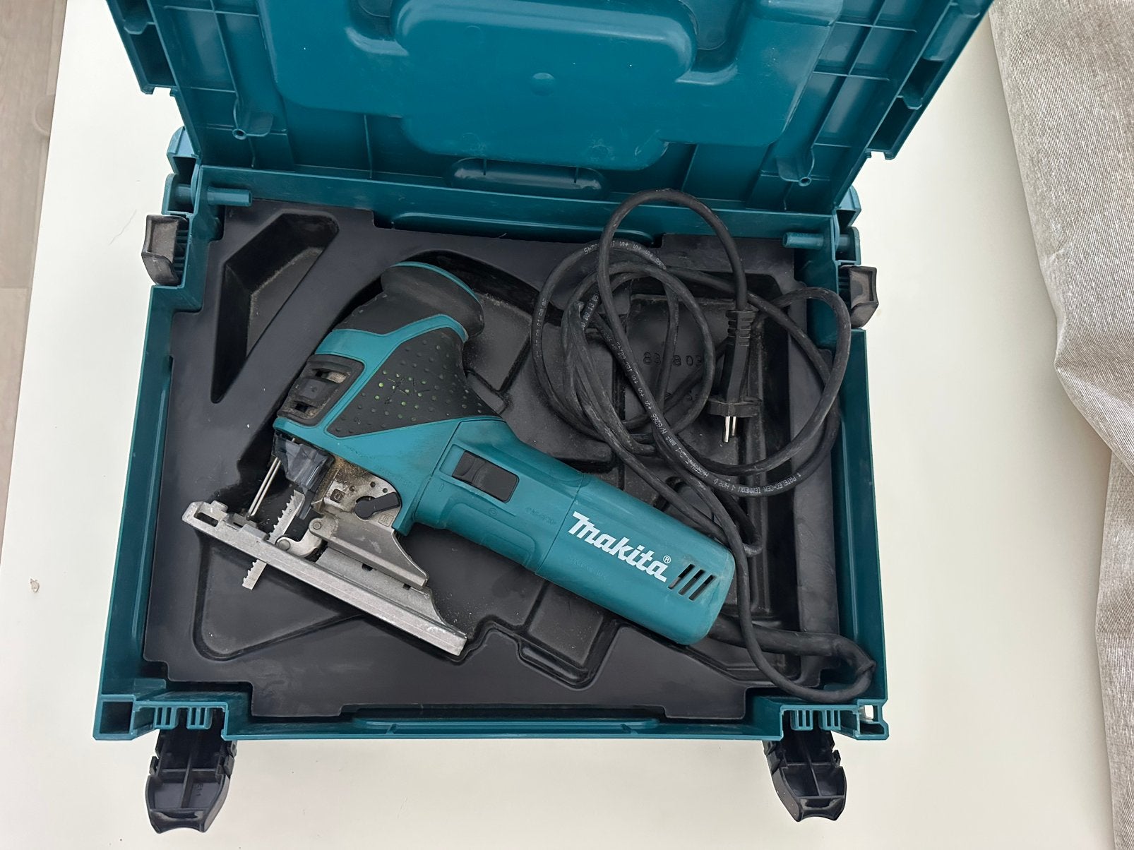 Scie sauteuse Makita, Bricolage & Construction, Enlèvement ou Envoi, Comme neuf, Scie sauteuse