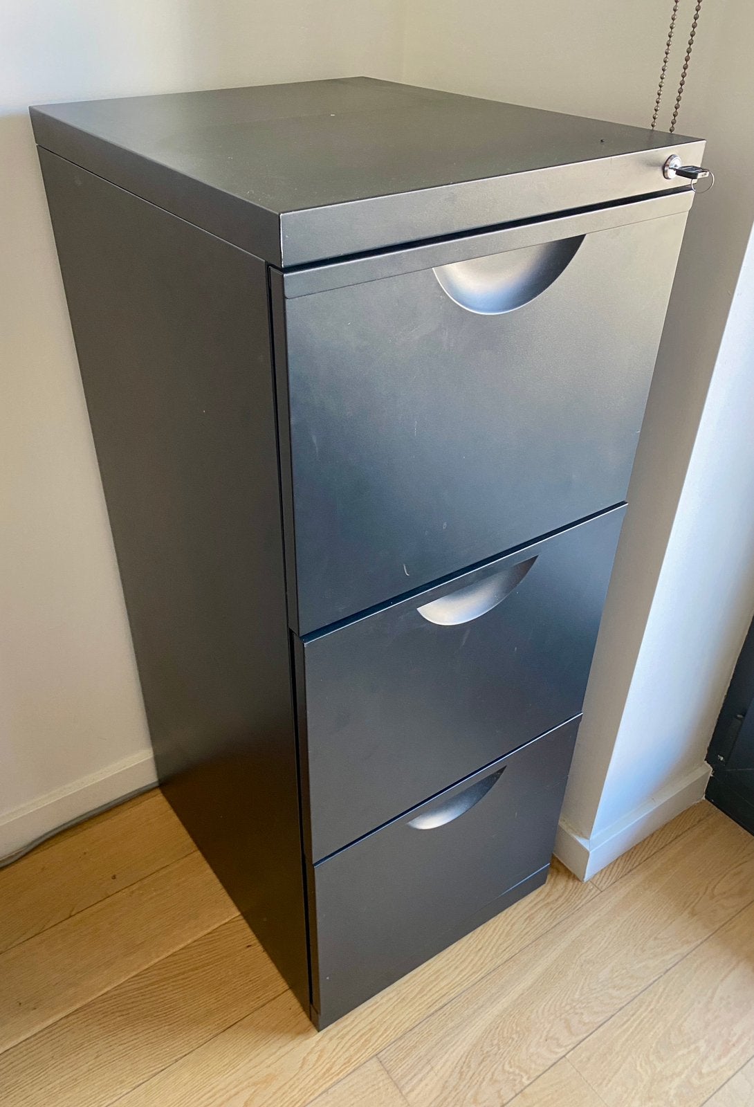 hangmappenkast van zwart metaal, Ophalen, Minder dan 50 cm, 100 tot 150 cm, Zo goed als nieuw