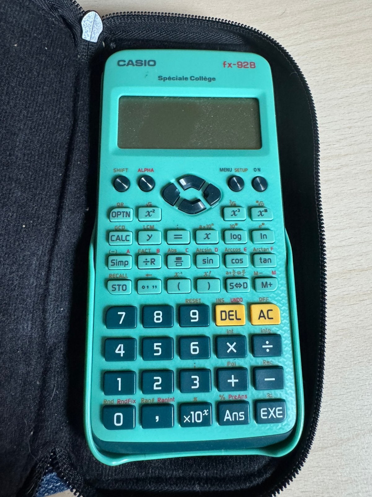 Casio fx-92B wetenschappelijke rekenmachine + beschermhoes, Enlèvement ou Envoi, Comme neuf
