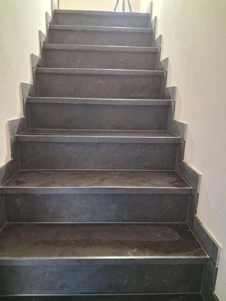 Dimensions standard pour les escaliers en pierre naturelle, Bricolage & Construction, Échelles & Escaliers, Neuf, Escalier, Enlèvement
