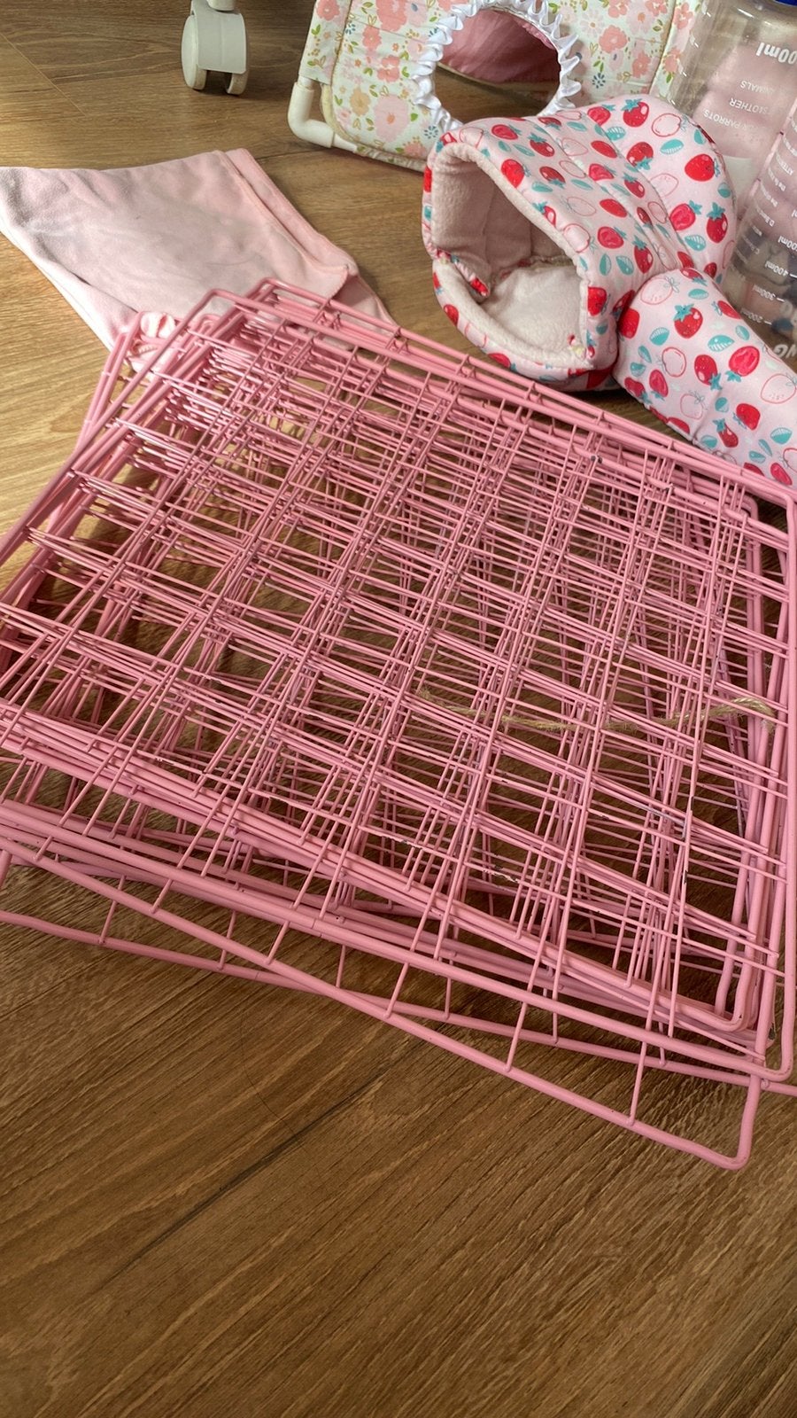 Kooi voor cavia/konijn rooz perfect voor beginner, Dieren en Toebehoren, Cavia, Meerdere dieren, Tam, September