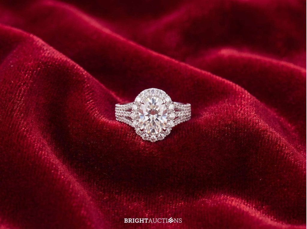 Witgouden ring met diamanten en een 2.11 carat oval shape, Diamant, Wit, Niet ingevuld, Nieuw