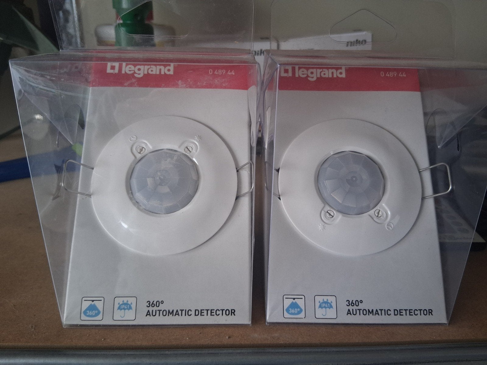Legrand inbouw sensor, Informatique & Logiciels, Disques enregistrables, Enlèvement