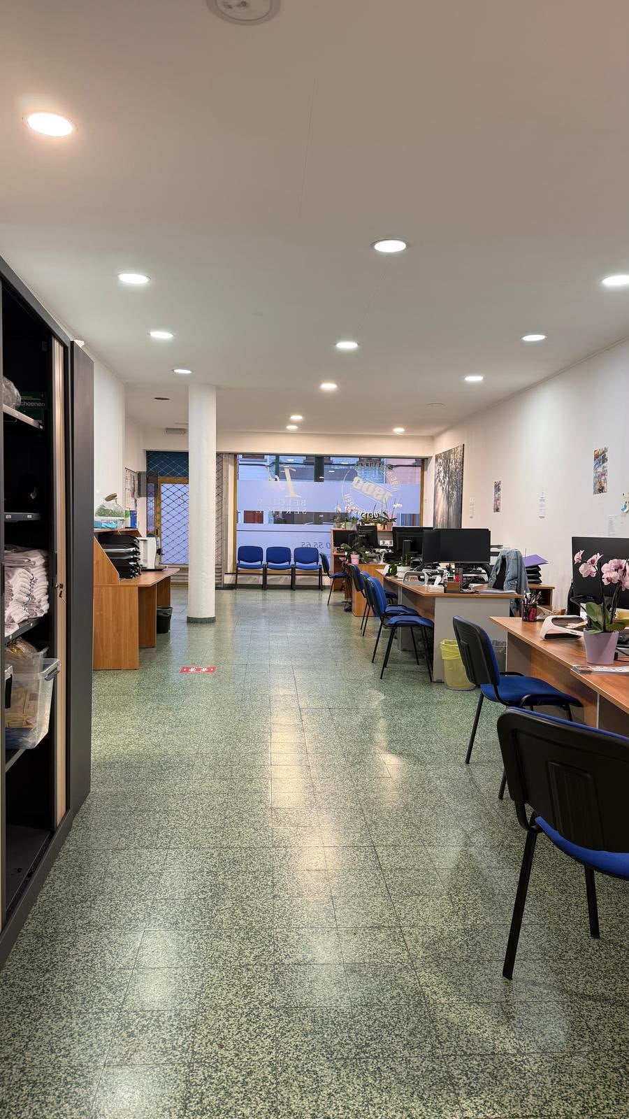 À louer – Rez-de-chaussée de 170 m² à Anderlecht, Immo, Bruxelles