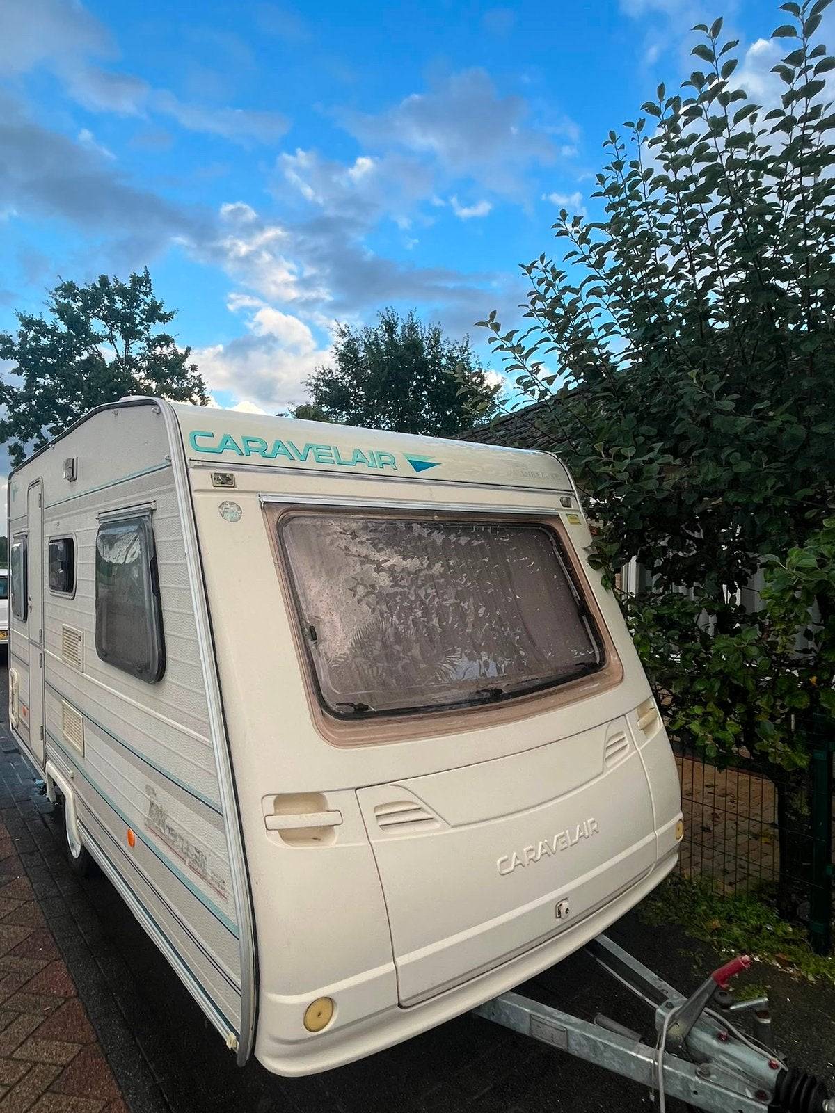 Nette carvelair Ambaluxe uit 1997! Licht gewicht!, Hobby, Dwarsbed, Treinzit, 750 - 1000 kg