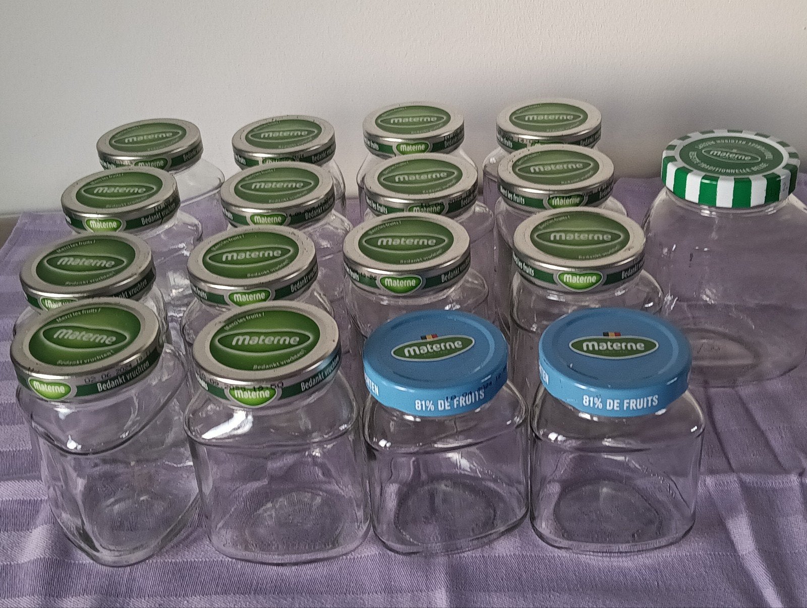 17 Driehoekige Jampotten/ Confituurpotjes, Ophalen
