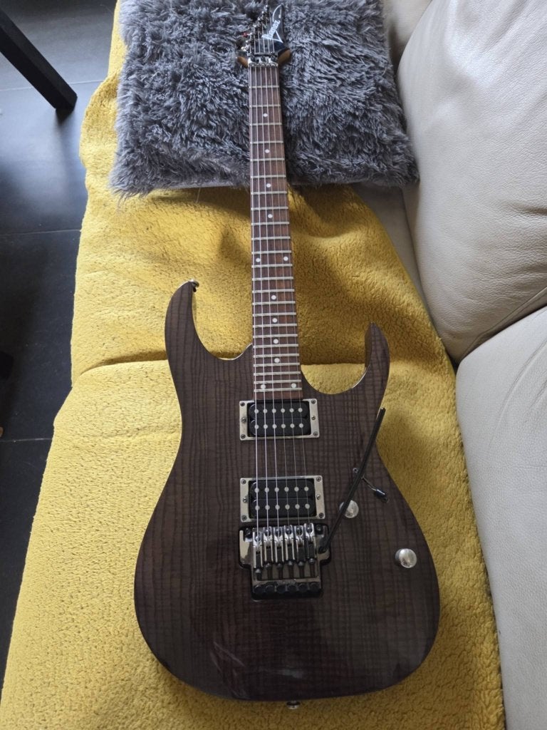 Ibanez RG, Musique & Instruments, Instruments à corde | Guitares | Électriques, Enlèvement, Comme neuf, Ibanez