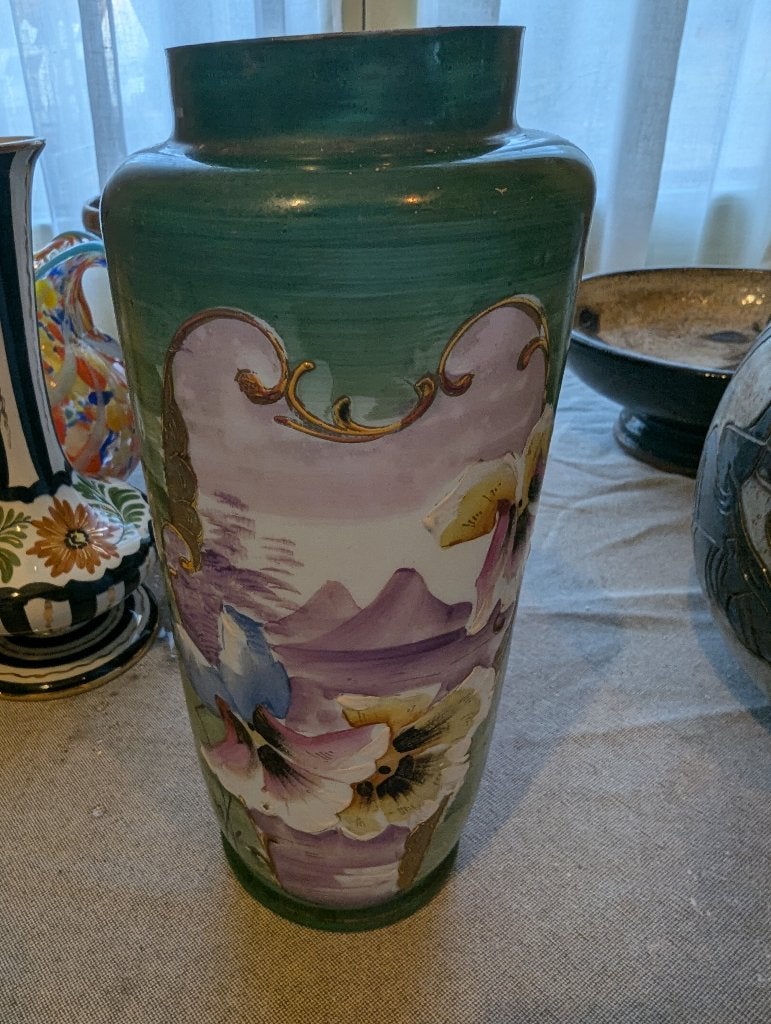 Oude grote gesigneerde barbotine vaas met art nouveau-reliëf, Antiek en Kunst, Antiek | Vazen, Ophalen of Verzenden