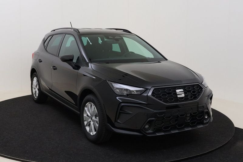 SEAT Arona Play Plus 1,0 TSI 115 hp Man.6, Auto's, Voorwielaandrijving, Gebruikt, 116 pk, Zwart