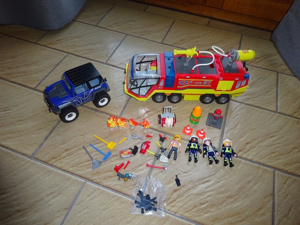 Camion de pompiers Playmobil, Enlèvement ou Envoi, Comme neuf, Kit complet, Véhicule