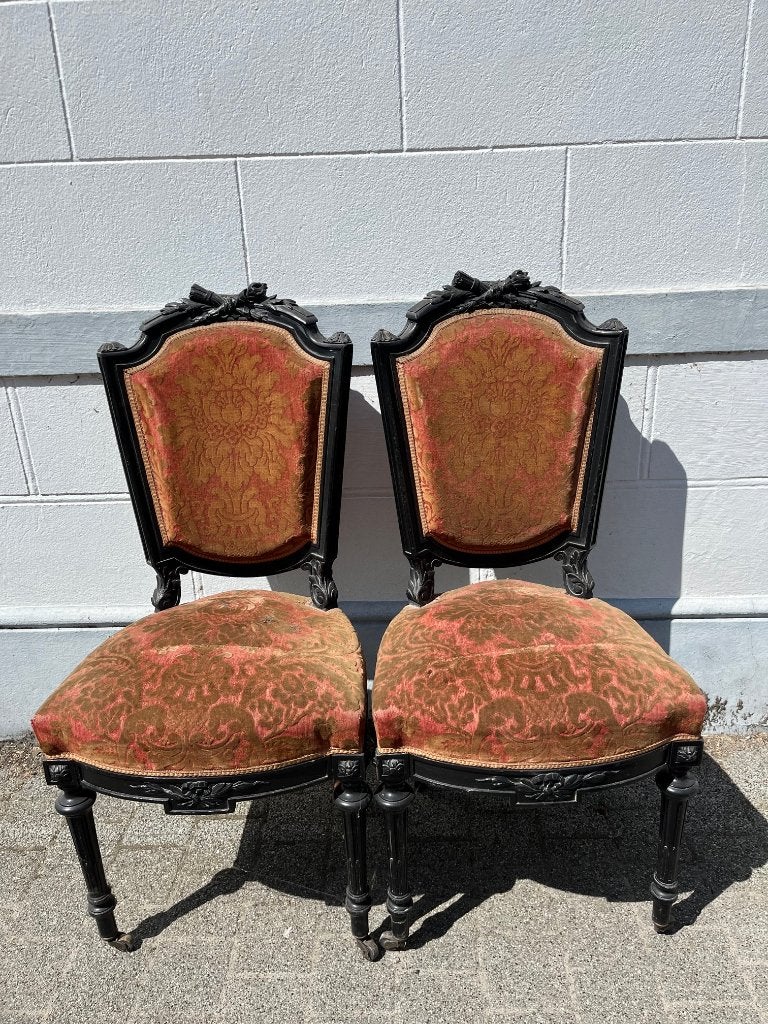 2 chaises Louis Philippe, Enlèvement
