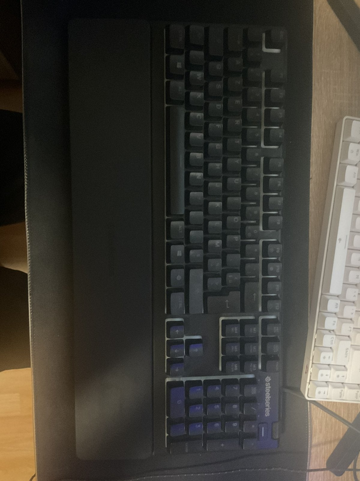 Steelseries Apex 3 keyboard, Ophalen, Gaming toetsenbord, Azerty, Zo goed als nieuw