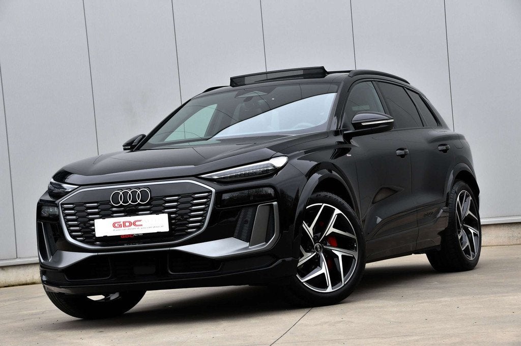 Audi Q6 e-tron Q6 e-Tron l S line l Panodak l Bang&Olufsen l, Auto's, Audi, Gebruikt, Zwart, https://public.car-pass.be/vhr/9cae1f71-6899-4415-ad2b-dfd8e45f2db5