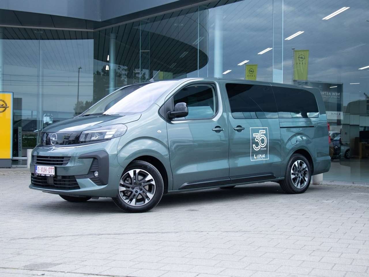 Opel Zafira Life XL 2.0T AT8 180PK MINIBUS|KAPARI GREEN|9PL, Auto's, Opel, Monovolume, 179 pk, 0 kg, 9 zetels