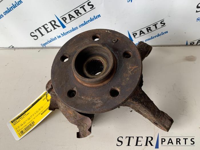 Fusee links-voor van een Mercedes Vito, Gebruikt, -, Ophalen of Verzenden, -