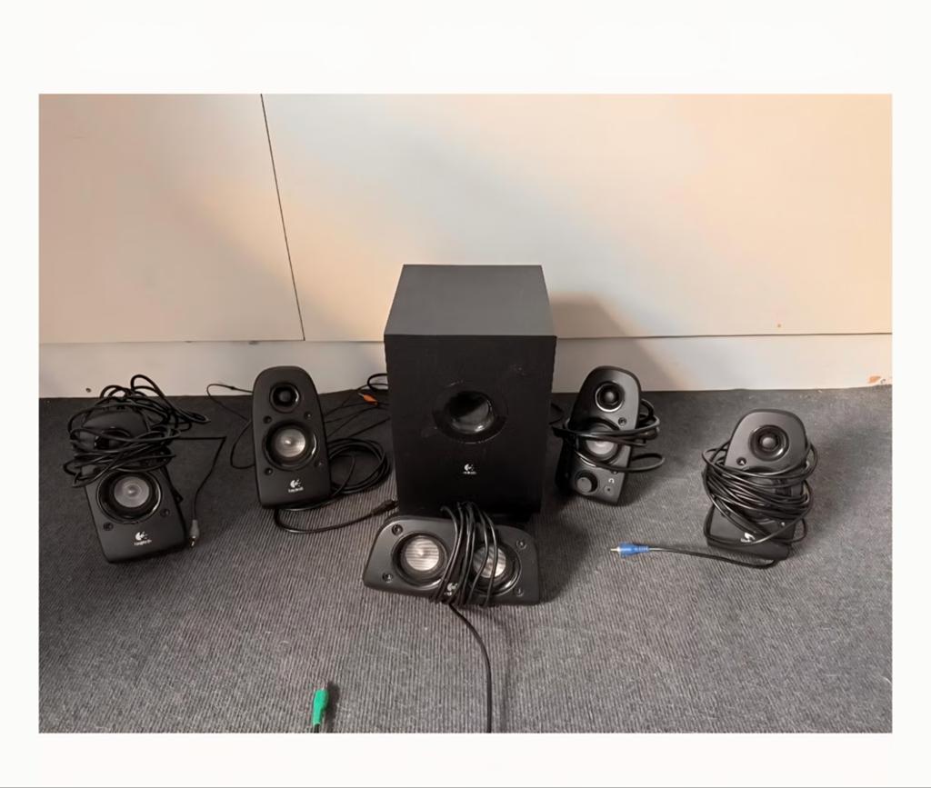 Système audio ambiophonique Logitech Z506, Enlèvement ou Envoi, Utilisé, Autres canaux, Logitech
