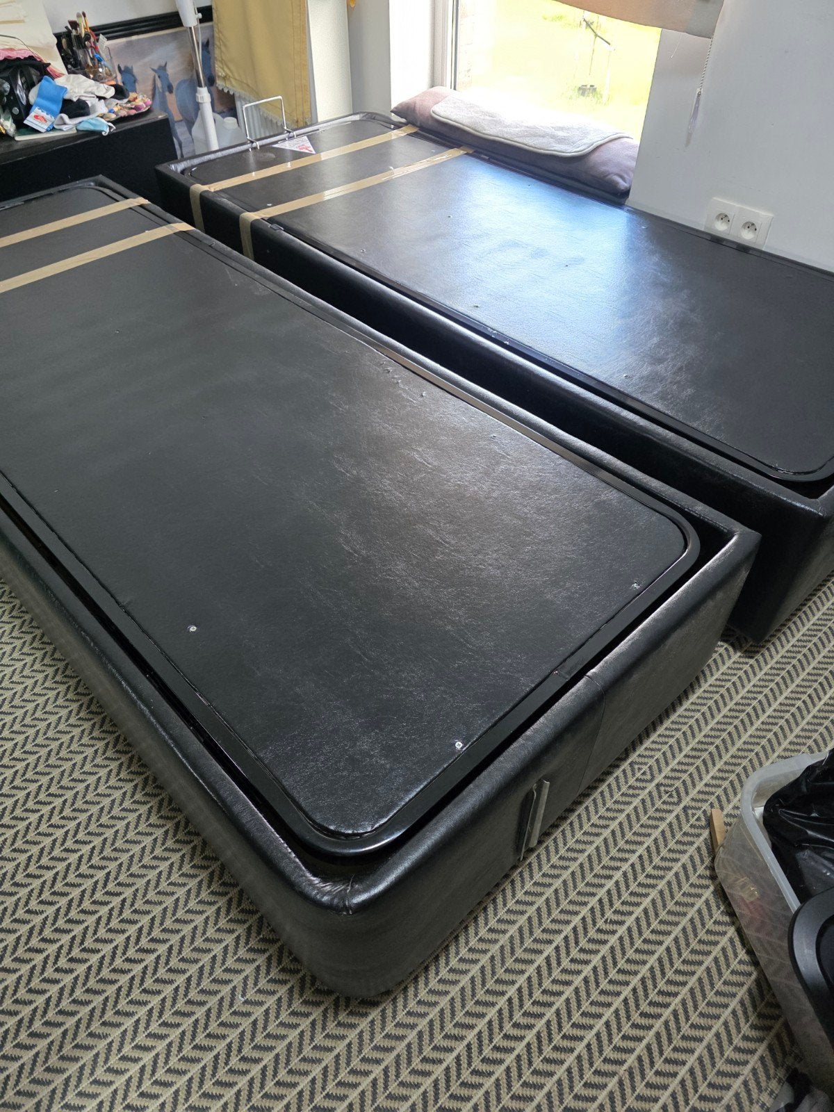 180200 boxspring zwart kunst leer, Ophalen