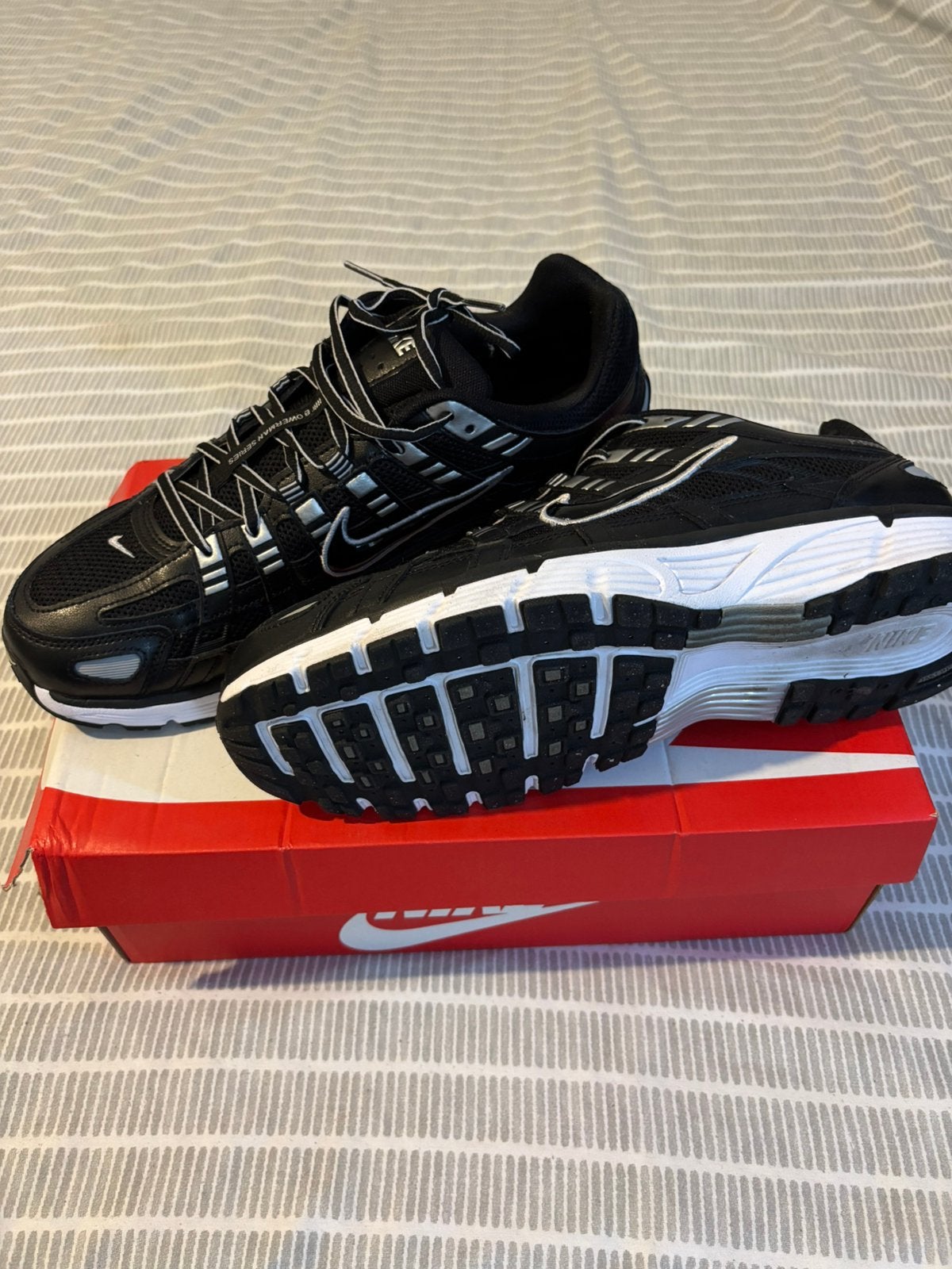 Nike P-6000 Zwart/Wit – Maat 46 – Nieuw – Met Doos, Vêtements | Hommes, Chaussures, Comme neuf, Enlèvement, Blanc, Baskets