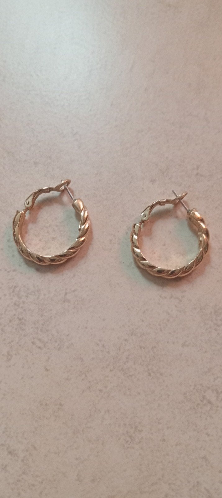 Bijou - Paire de boucles d'oreilles plaquées or, Gebruikt, Ophalen of Verzenden, Knopjes of Stekers, Goud