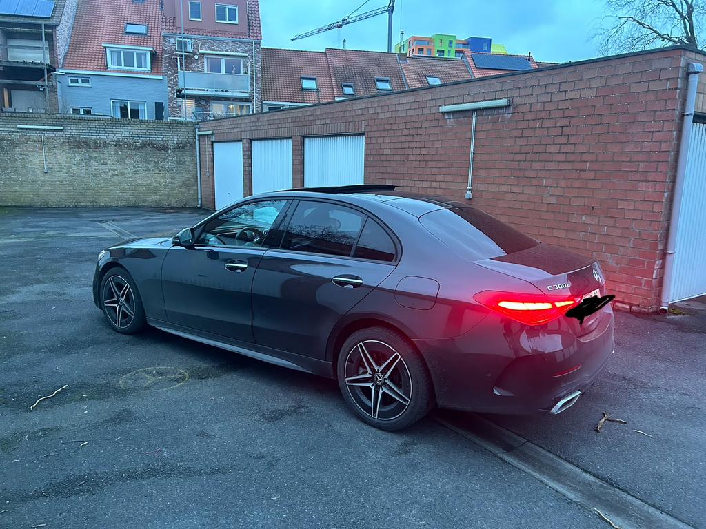 Mercedes C300e Plug-in Hybrid (11/2023) – FULL OPTION, Auto's, Automaat, Achterwielaandrijving, Euro 6, Bruin