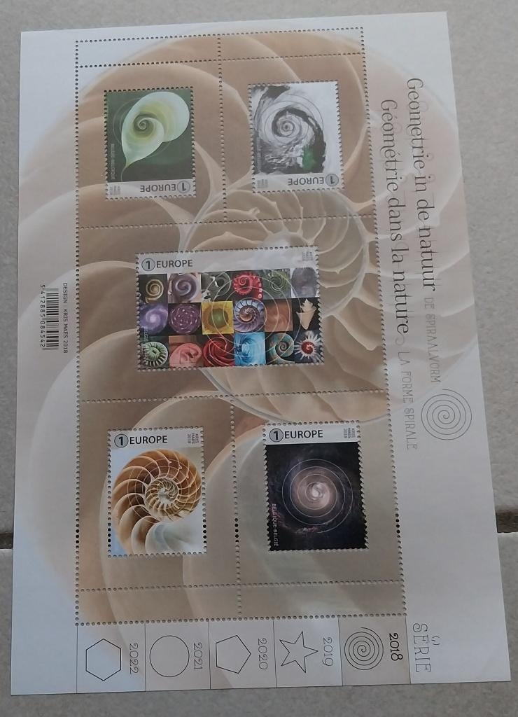 1 blok BL265 geometrie in de natuur spiraalvorm, Postzegels en Munten, Frankeerzegel, Ophalen of Verzenden, Zonder stempel, Postfris