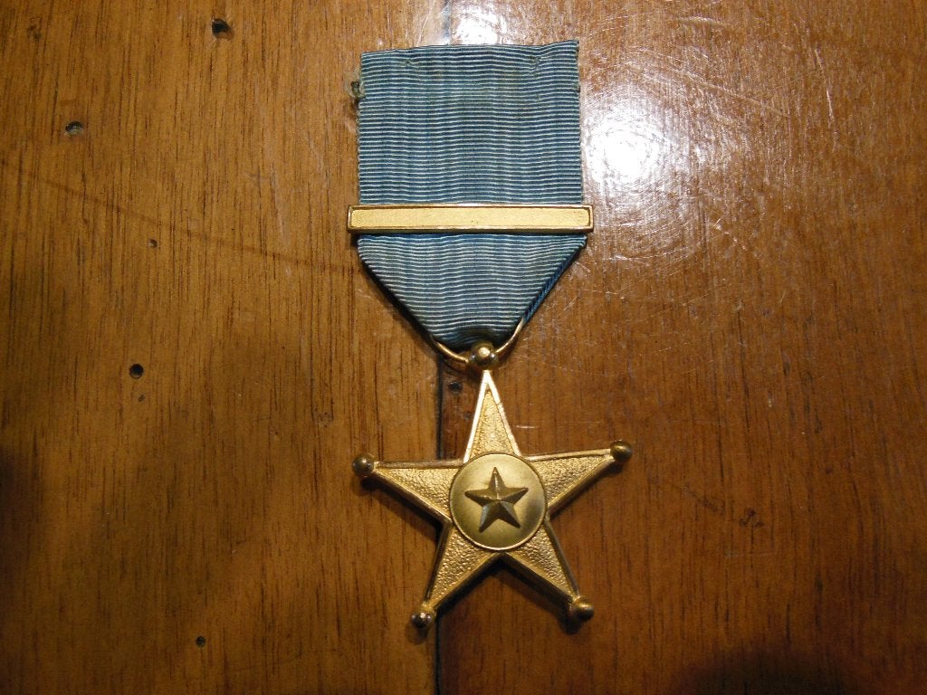 Étoile du Congo avec béret, Francophone , en très bon état, Collections, Enlèvement ou Envoi, Autres, Ruban, Médaille ou Ailes