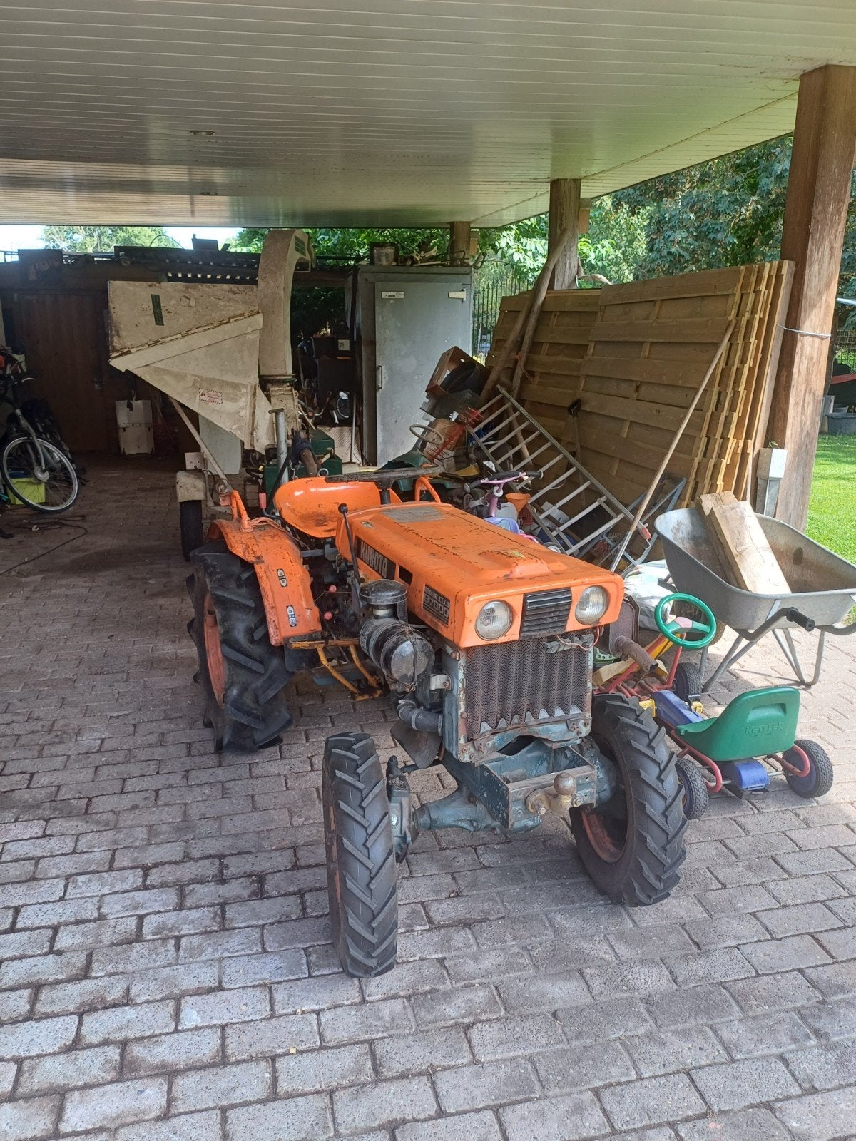 Kubota B7000 4WD, Zakelijke goederen, Ophalen