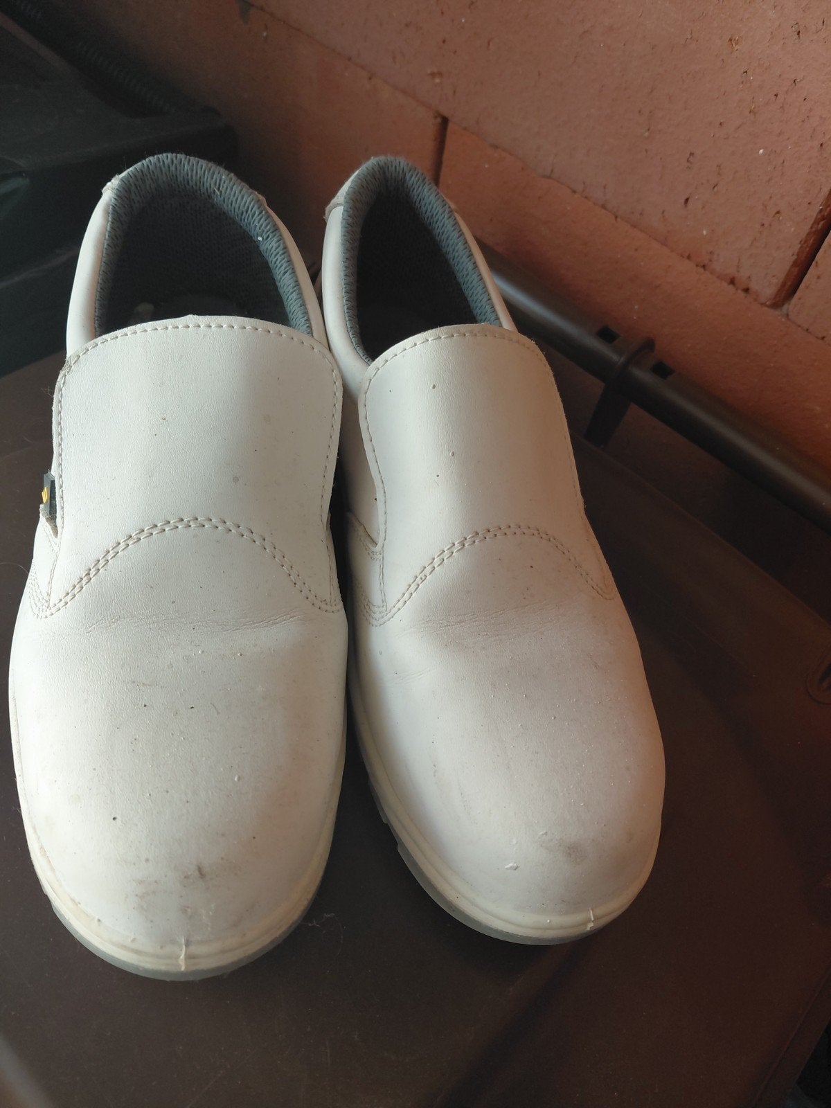 Veilige werkschoenen met stalentip, Ophalen